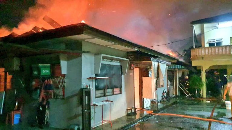 Kediaman terbakar, 2 beradik rentung