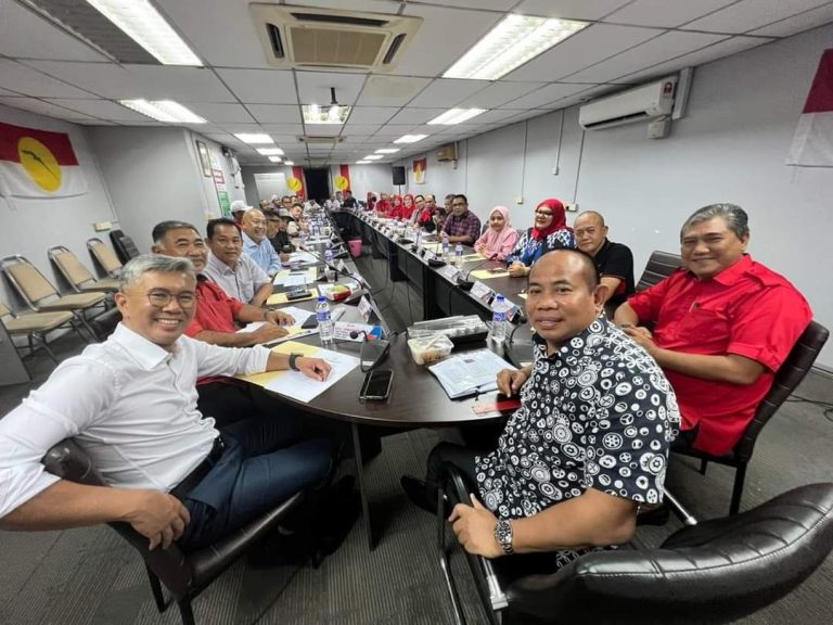 Tengku Zafrul Sah sertai Umno Kota Raja