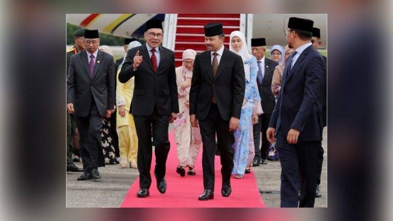 Anwar tiba di Brunei untuk lawatan rasmi dua hari