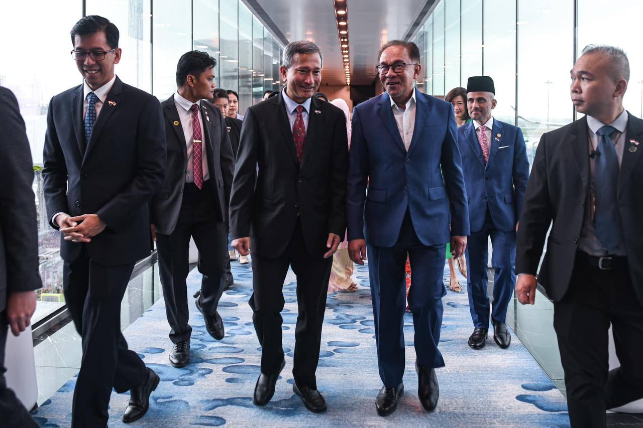 anwar lawatan singapura