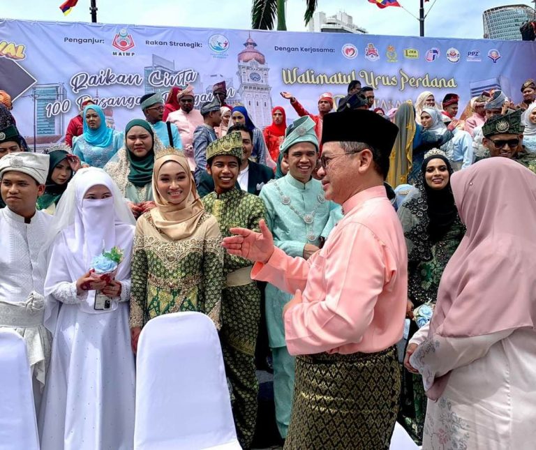 100 pasangan asnaf, mualaf lalui detik bahagia