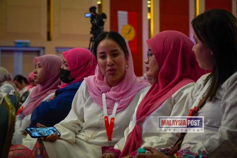 Yana terharu, aura Bossku dirasai akar umbi