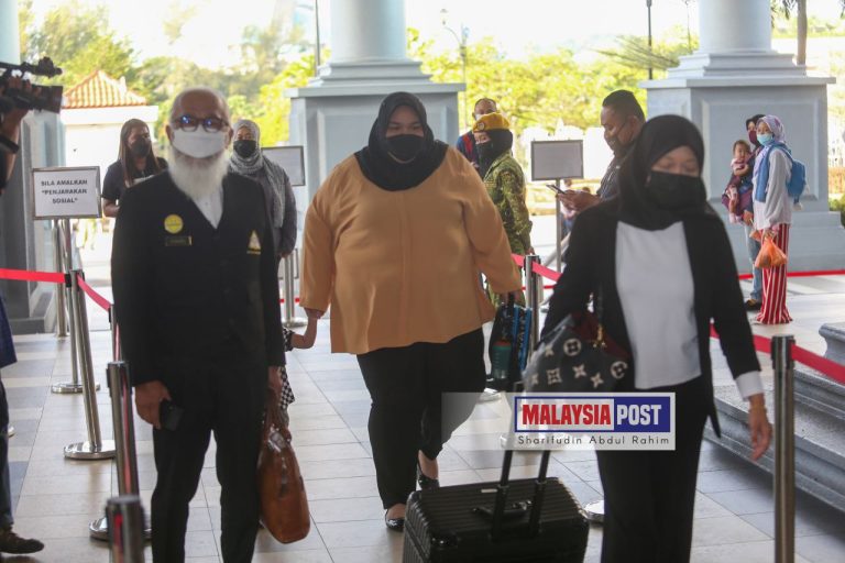 Siti Bainun sebak, 2 lagi peguam tarik diri