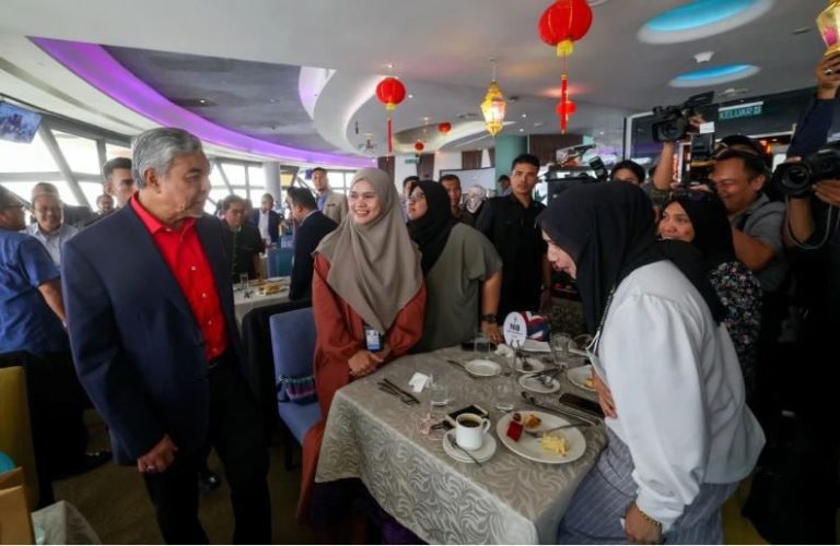 Krisis politik Sabah: Harus ada tempoh bertenang – Zahid