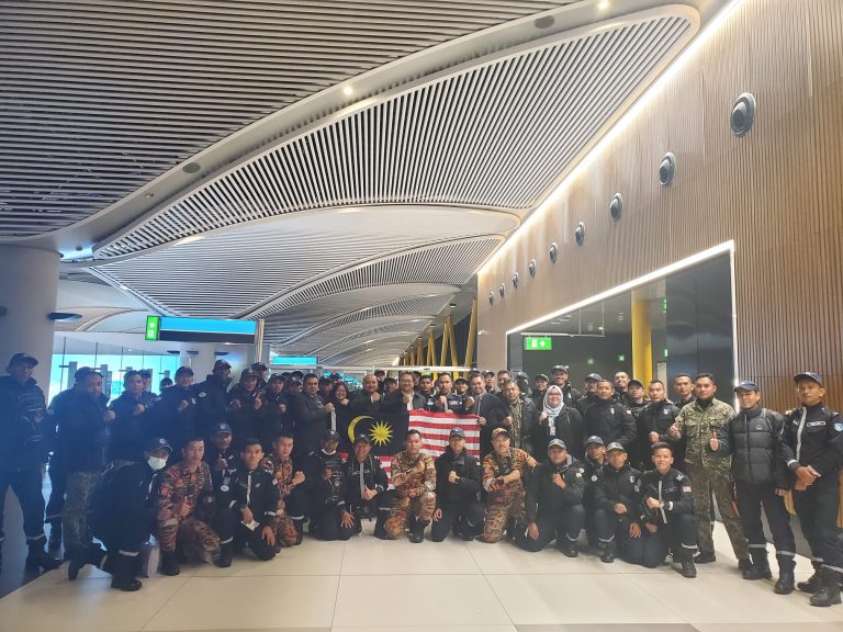 Pasukan SMART selamat tiba di Turkiye