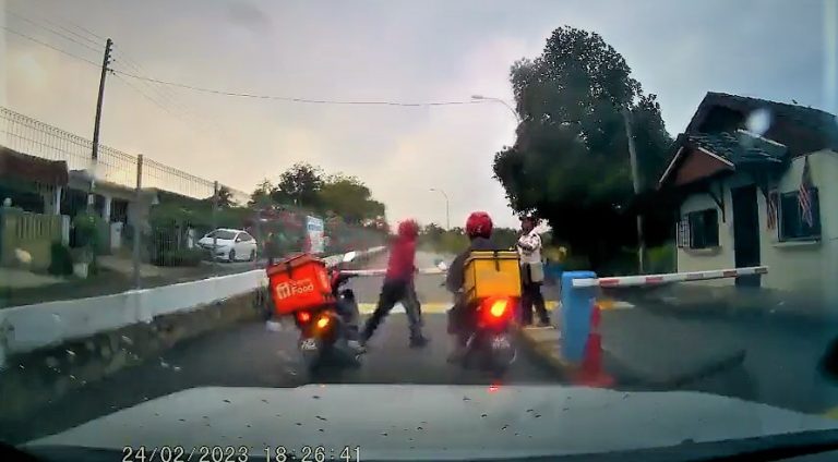 Penghantar makanan tendang perut pengawal diburu