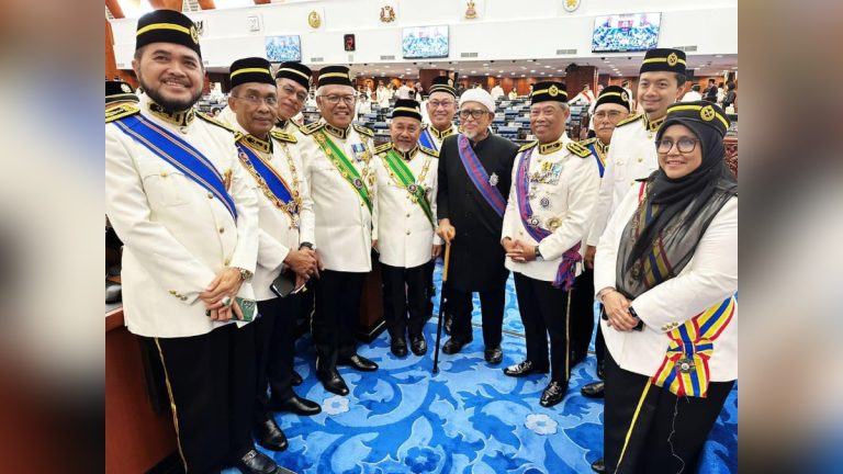 Kestabilan tak dicapai jika pemimpin kerajaan ada sifat dendam – Hamzah