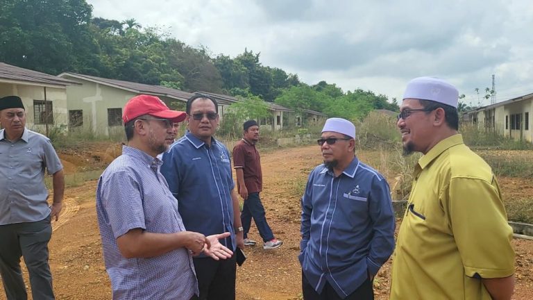 Projek PAKR Chenor dimulakan 1999 belum siap sampai sekarang