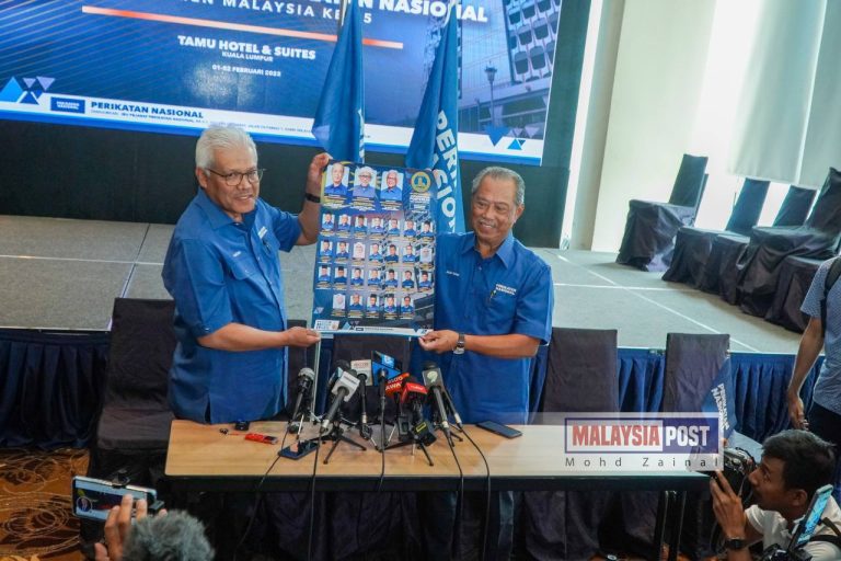 Muhyiddin perkenal Kabinet bayangan PN