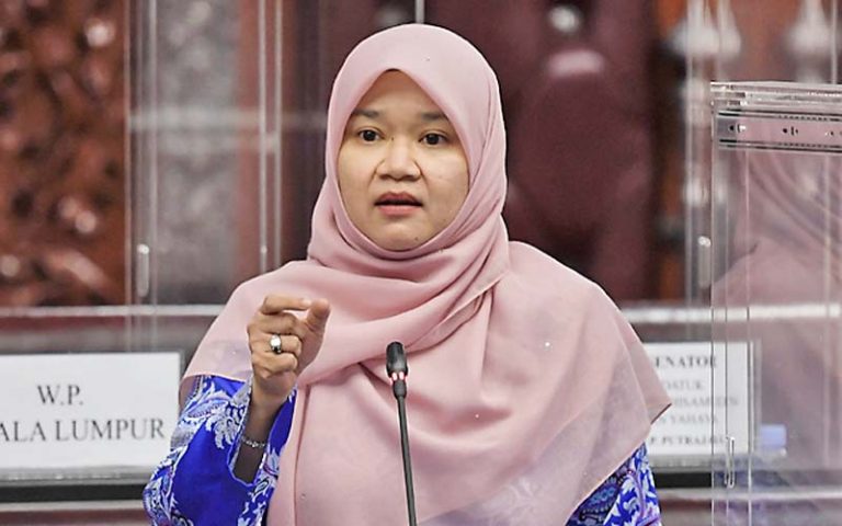 ‘Rakyat berpecah dek politik, agamawan berpecah kerana beza pemikiran’