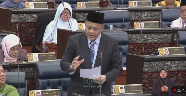 Angkara ungkapan ‘kera di hutan’, Dewan Rakyat jadi kecoh